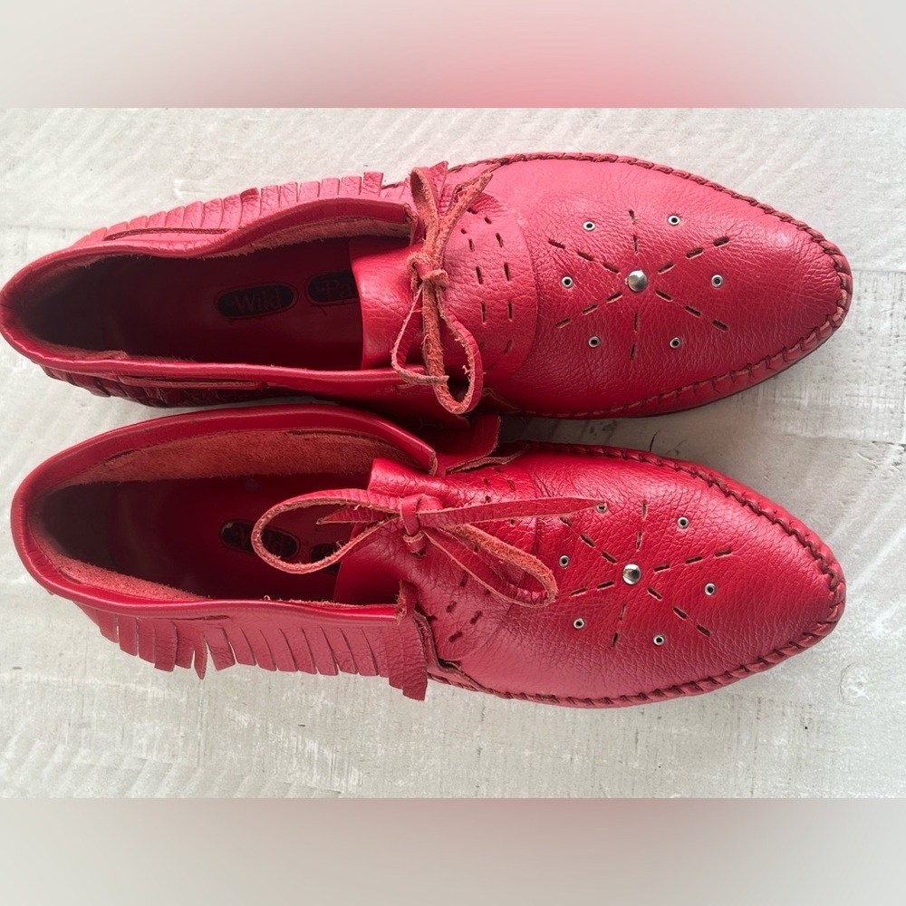 Women’s Vintage Wild Pair Brand Boho Southwestern Red Leather Moccasins size 10B - Picture 7 of 13